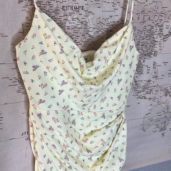 House of CB ‘Daniella’ Lemon Floral Balcony Corset Dress NWOT - Picture 14 of 15